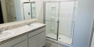 519 Old Country Road SE Gallery 21