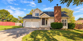 FALL IN LOVE WITH THIS BEAUTIFUL 3 BEDROOM/ 2 BATHROOM HOUSE WITH FENCED IN YARD, STORM SHELTER, AND CAR GARAGE!! Gallery 1