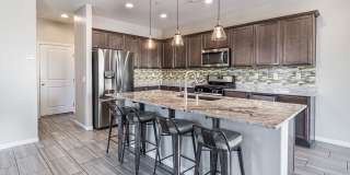 Beautiful 3-Bedroom Home with Private Pool in Guard-Gated Tuscany Community! Gallery 1