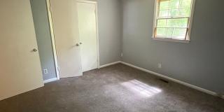 For Rent – Charming 4BR Home in Ardmore Area! Gallery 14