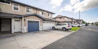 Renovated 3br/2ba/2pkg Townhouse in Nohona at Kapolei Gallery 1