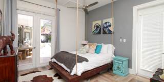 ** LUXURY MODERN ZEN RETREAT IN NAPLES PARK ** WALK TO THE BEACH **   4BR/4BA PRIVATE POOL & SPA FULLY REMODELED ** MERCATO **OFFERED FURNISHED SEASONALLY, WEEKLY OR ANNUALLY ** NO HOA PROCESS SO MOVE IN TODAY ** READY FOR A TENANT ** Gallery 28