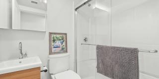 Great 1 Bed with Washer and Dryer in Unit! (Allston) WiFi Included Gallery 4