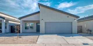 *NO HOA* NO CARPET* MOVE-IN READY 3-BEDROOM SINGLE STORY HOME! Gallery 1
