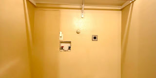 *MOVE IN SPECIAL* Convenient & Low-Maintenance Living Near St. Mary’s University! Gallery 25