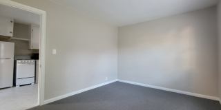 135 Byron Street Gallery 12