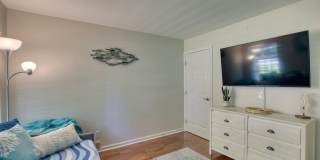 7 Marblehead Road Gallery 21