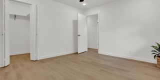 2910 W Crawford Street Gallery 28