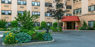 185 W Park Avenue unit: 209 Gallery 3