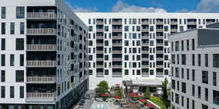AMLI Atlantic Station Gallery 24