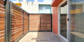 Home @ Valencia Gallery 21