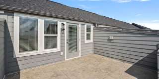 Like New Townhome Ready for Immediate Move-In!!! Bryant Park in West End Gallery 26