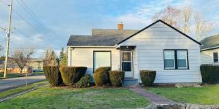 Charming Downtown Vancouver Bungalow Charming Downtown Vancouver Bungalow Gallery 1