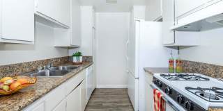 Emerald West Apartments Gallery 21