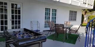 Resort-style 5 bedroom Thousand Oaks home with a pool! Gallery 26