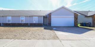 E 31st Ct Duplex Gallery 1