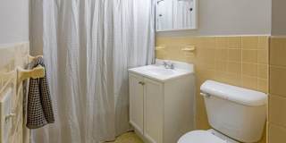 1 & Bedrooms Walking distance to McCarrons Lake! - Roseville 1 & Bedrooms Walking distance to McCarrons Lake! - Roseville Gallery 36