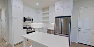 720 Spring Garden, Irvine: Spacious 2 Bed 2 Bath Condo with Community Amenities! Gallery 5