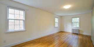 Charming & Spacious Colonial in N Cleveland Park w/Park-Like Rear Garden & Detached Garage Gallery 42