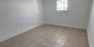 8615 SW 68th Ct Gallery 7