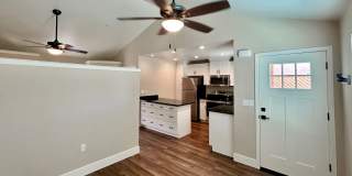 $1,595 Clovis Cottage,  1 Bed / 1 bath - 5th & Sunnyside Ave. / Solar Included! Gallery 4