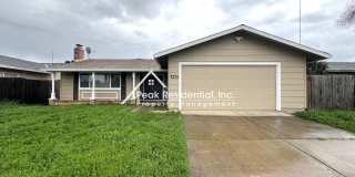 Spacious 4bd/2ba House with 2 Car Garage Gallery 1