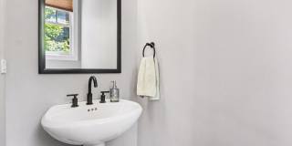 331 E Cullerton Street Gallery 12