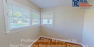 All Brick Ranch Style Home on Large Corner Lot Gallery 14