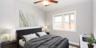 1619 North Maplewood Gallery 3