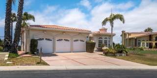 Panoramic Views. Private Living. Coastal Luxury Gallery 1