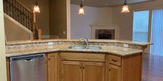 COMING SOON! GORGEOUS Townhome...  LOCATION , LOCATION near Peace Health Hospital Gallery 10