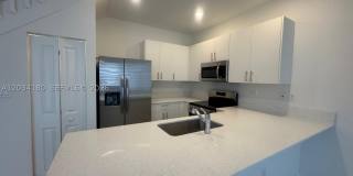 705 SE 13th St Cir Gallery 43