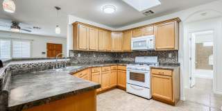 6289 COSECHA LUNA Circle Gallery 18