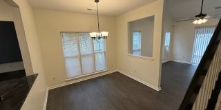 Beautiful End-unit townhome in university with Primary bedroom on 1st floor Gallery 16