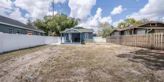 8907 N BOULEVARD Gallery 22