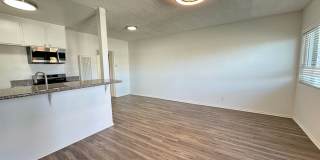 15925 Victory Blvd. Gallery 7