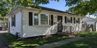 Cute 3 bedroom with garage! Cute 3 bedroom with garage! Gallery 1