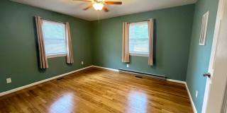 205 Bridge St. Gallery 10