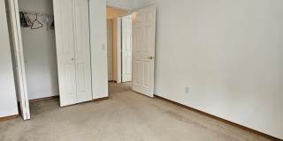 Beautiful CK School District Home Backing to Greenbelt – Pets Negotiable! Gallery 11