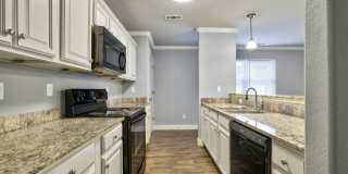 FREE 55” TV or 28” Blackstone! Plus $150 Amazon gift card! Beautiful 3 bed / 2.5 bath duplex with two car garage - Minutes from U of A! Gallery 8