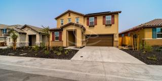 Twelve Bridges 4-Bedroom, 2-Bath Home Gallery 3