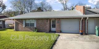 910 New Castle Ct Gallery 1