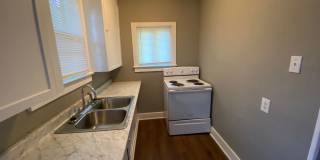 4 Bedroom, 1 Bathroom House Gallery 1