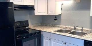 Two-story 1 bed /1.5 bath in Avalon of OC Gallery 7
