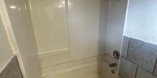 2 Bed / 1 Bath Garden-Level Apartment – Available NOW!! 2 Bed / 1 Bath Garden-Level Apartment – Available NOW!! Gallery 10
