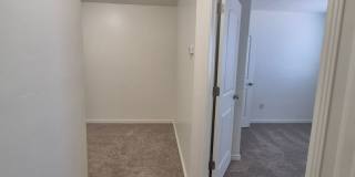 Remodeled 3 Bed / 2.5 Bath Townhome in Great Location Gallery 34