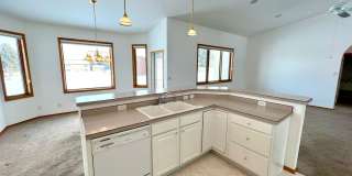 Dog Friendly 3 bed 2 bath Home Dog Friendly 3 bed 2 bath Home Gallery 5