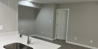 Hub at 934 Apartments Gallery 28