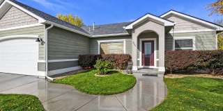 220 Northeast Greystone Loop Gallery 1