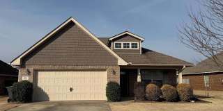 8 Easy Street Gallery 1